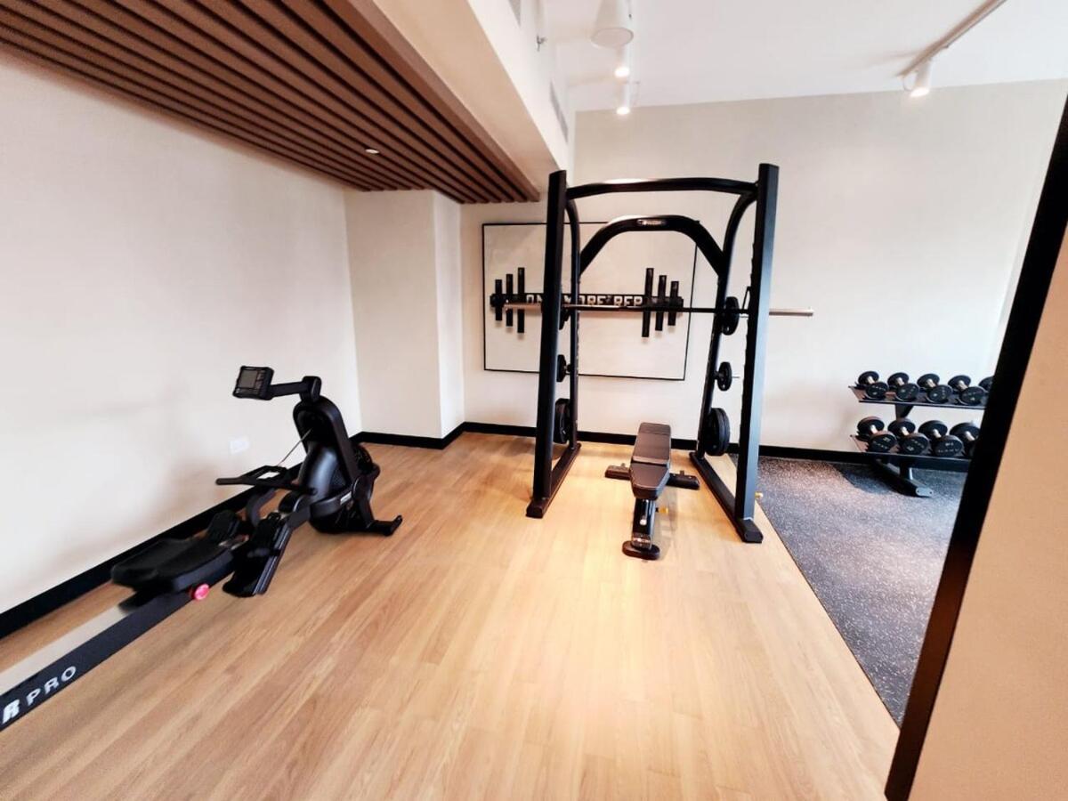 Modern 2br At Creek Palace, Scenic Views &comfort Apartment *