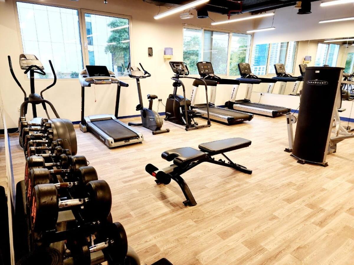 Modern 2br At Creek Palace, Scenic Views &comfort Dubai