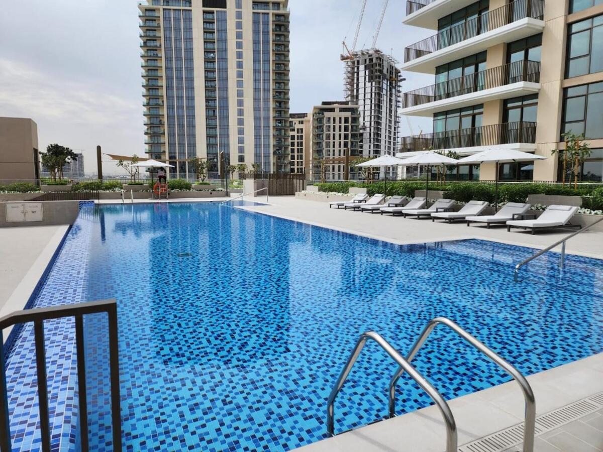 Modern 2br At Creek Palace, Scenic Views &comfort Apartment