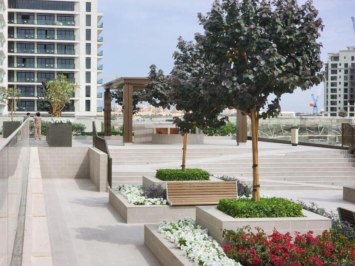 Apartment Modern 2br At Creek Palace, Scenic Views &comfort Dubai
